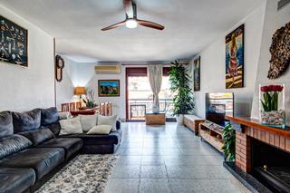 Dplex a Piera. Dplex amb encant al cor de piera  espai, llum i caliu!