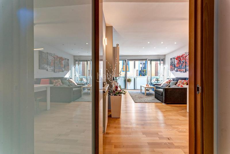 Foto 62ce6301-3af4-45fc-b104-119791692f8b. Duplex with heating parking in Centre Igualada