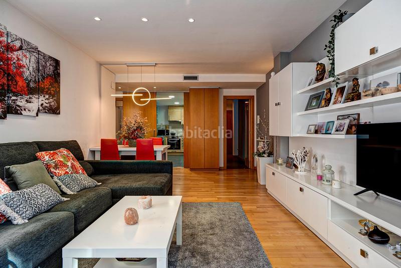 Foto ca4271f6-2668-428f-b99d-ee9a7b6c4fc2. Duplex with heating parking in Centre Igualada