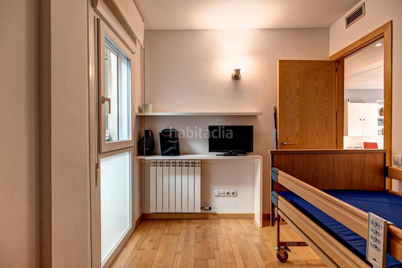 Foto e02ea9e1-d074-426a-ae7f-22fb75250253. Duplex with heating parking in Centre Igualada