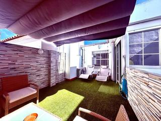 Appartement à Centro. Chalet adosado