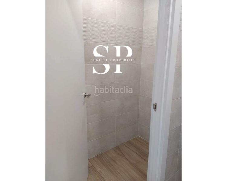Foto 105374cf-774e-4be7-b909-6c273a97b53c. Alquiler local comercial local en alquiler en canyado, en Badalona