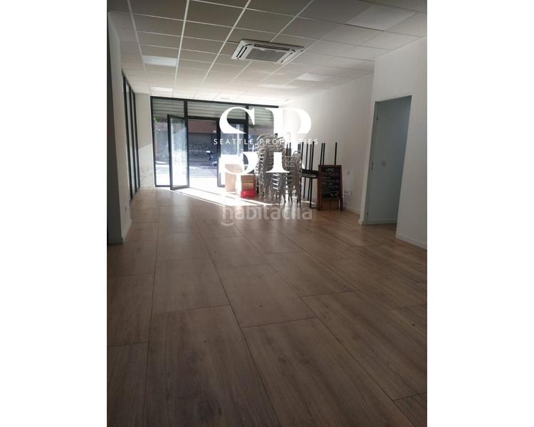 Foto 53c8c15c-fada-41ac-a9a8-e696745adfac. Alquiler local comercial local en alquiler en canyado, en Badalona