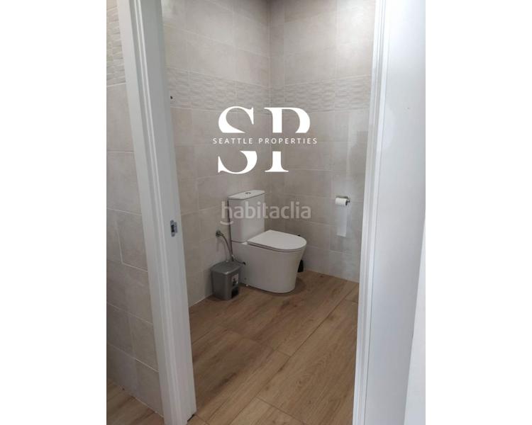 Foto 7a0a5e03-727f-493e-ad33-bb244bf20489. Alquiler local comercial local en alquiler en canyado, en Badalona