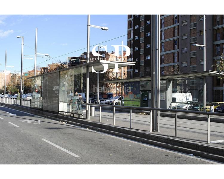 Foto 90c2a4d4-2112-4c37-b2e5-bf19453895c7. Alquiler local comercial local en alquiler en canyado, en Badalona