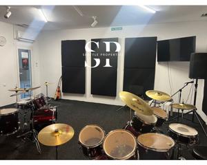 Traspàs Local Comercial a Centre. Academia de música en traspaso en el centre - hospitalet de llob