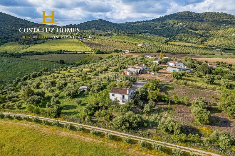 Foto 2178a05d-2eb9-4381-8e60-244598357211. Haus mit heizung in Prado del Rey