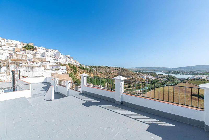 Foto 69c6c709-6e1e-4bae-9661-deadd9f7b084. Casa en Arcos de la Frontera