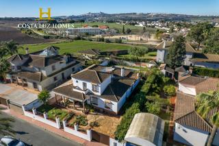 Xalet a Arcos de la Frontera. Chalet en venta en la zona del santiscal,