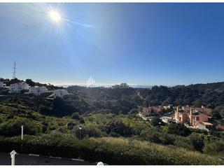 Dúplex a Sidney 1. Dúplex con vistas al mar  una oportunidad de inversión única!