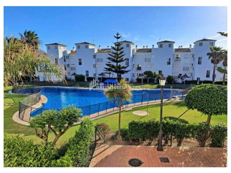 Foto 509e1a12-fbb2-4ccb-9d62-927129177b87. Flat in granate 1 in El Castillo Manilva