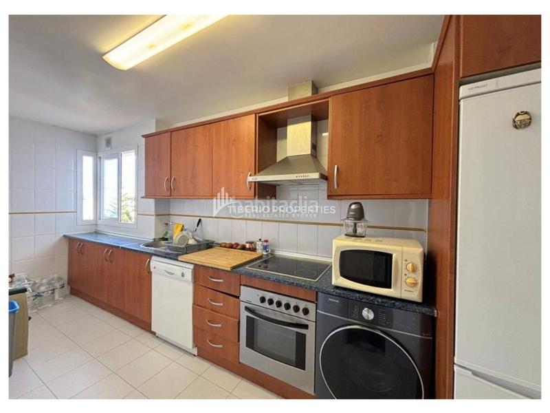 Foto 74bb8b23-13e5-4937-a7c4-b1168cd92717. Flat in granate 1 in El Castillo Manilva
