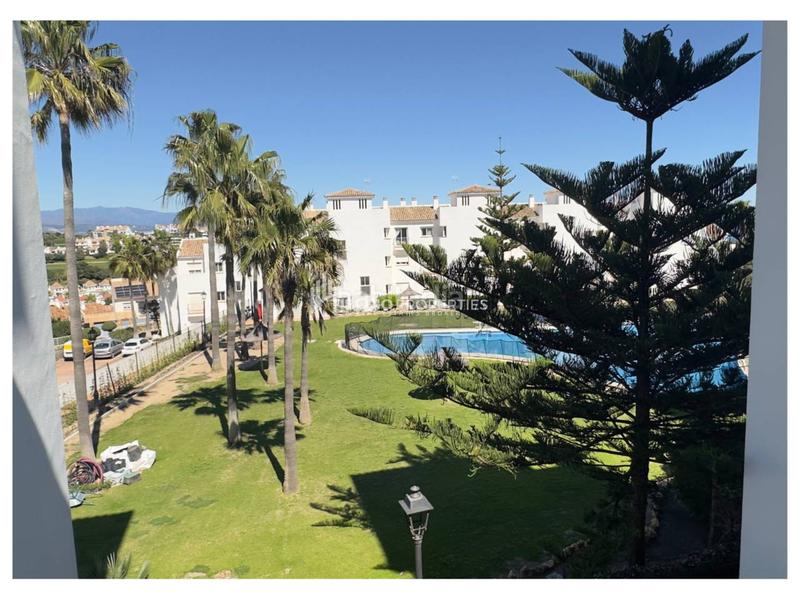 Foto f38d0a2c-2a00-4e9b-a3b5-4789564117e4. Flat in granate 1 in El Castillo Manilva