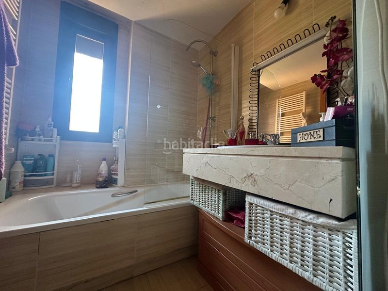 Foto 0c84e45a-a8f7-4d81-ae66-62c77c9a11f1. Xalet amb xemeneia calefacció aparcament piscina a Arroyomolinos