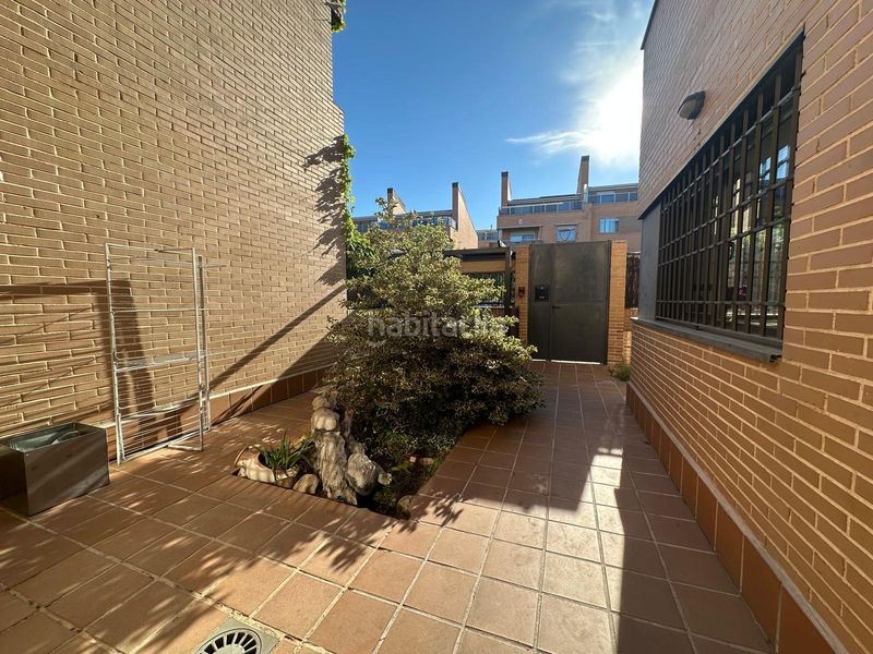 Foto 16d4c98d-ee5e-4c15-bac7-5f2236889333. Xalet amb xemeneia calefacció aparcament piscina a Arroyomolinos