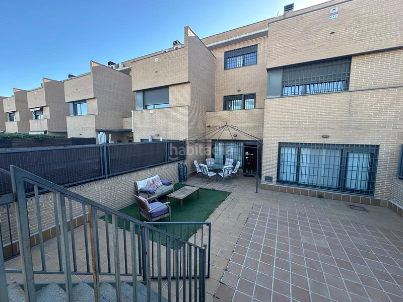 Foto 3a0b837b-bd4f-4a1e-8d82-dd8178c2da18. Xalet amb xemeneia calefacció aparcament piscina a Arroyomolinos