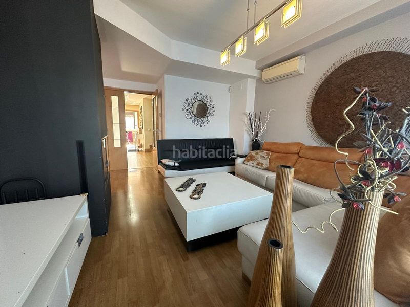 Foto 4f4efcee-d60c-4e99-a439-0e3bbcd8dd21. Xalet amb xemeneia calefacció aparcament piscina a Arroyomolinos