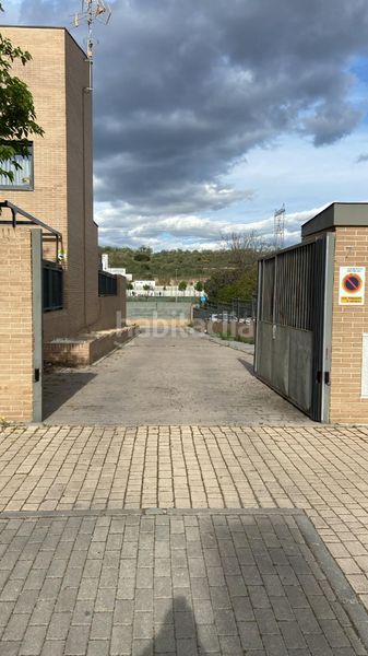 Foto 5848063b-ce62-4acb-ba2c-0697db5a0b96. Xalet amb xemeneia calefacció aparcament piscina a Arroyomolinos