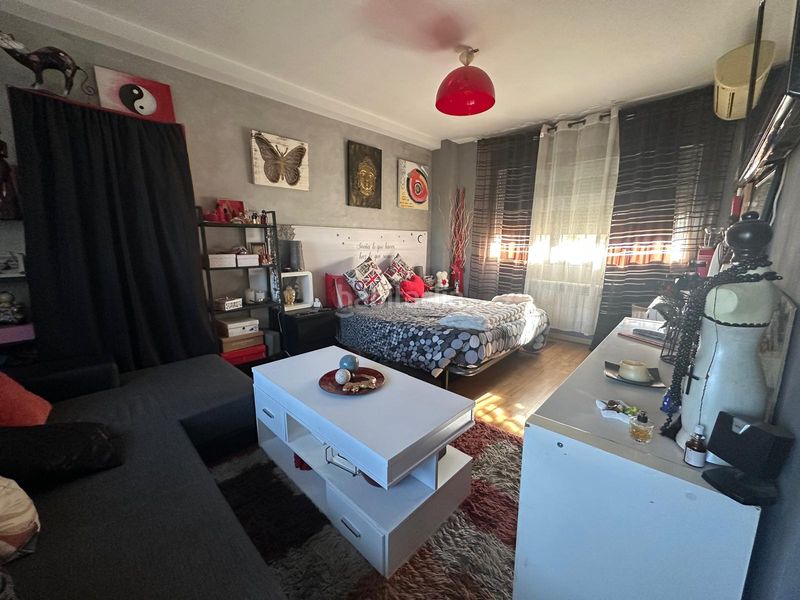 Foto 591a6864-455a-4939-bd52-4f4220bb4a39. Xalet amb xemeneia calefacció aparcament piscina a Arroyomolinos