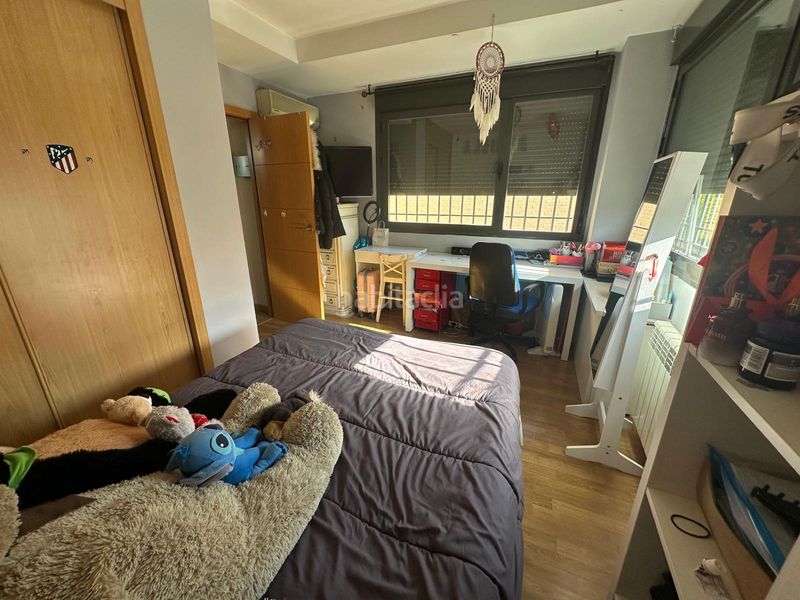 Foto 708f8488-d5b3-4798-9c88-6fb1734d37d4. Xalet amb xemeneia calefacció aparcament piscina a Arroyomolinos