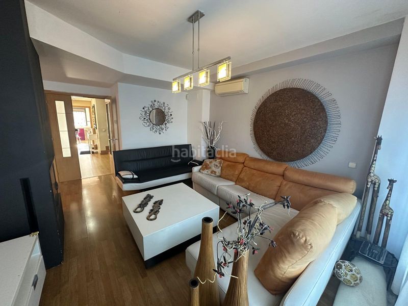 Foto 8dc8055c-f21b-445b-a679-fbc0c8d2e402. Xalet amb xemeneia calefacció aparcament piscina a Arroyomolinos