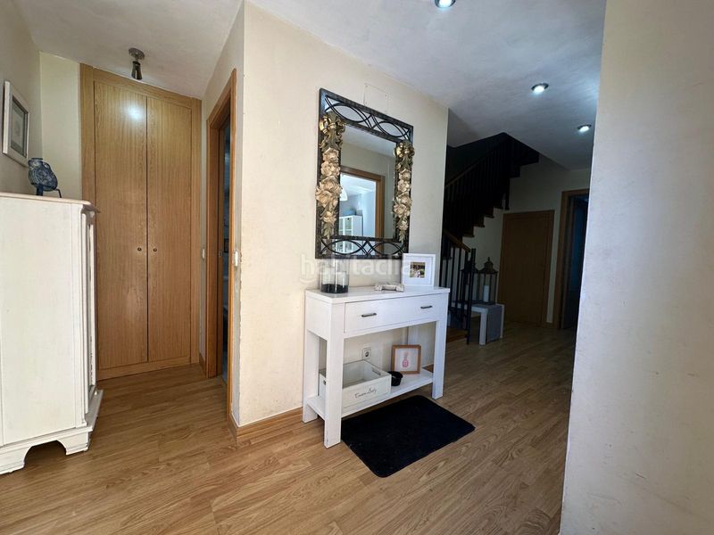 Foto 9d1e6c1c-a954-45b3-abd2-679ae5ba0c94. Xalet amb xemeneia calefacció aparcament piscina a Arroyomolinos