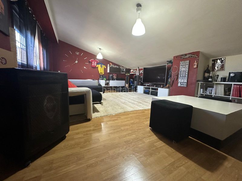 Foto ca3fe5e0-ede9-4246-9593-92a41daeebe5. Xalet amb xemeneia calefacció aparcament piscina a Arroyomolinos