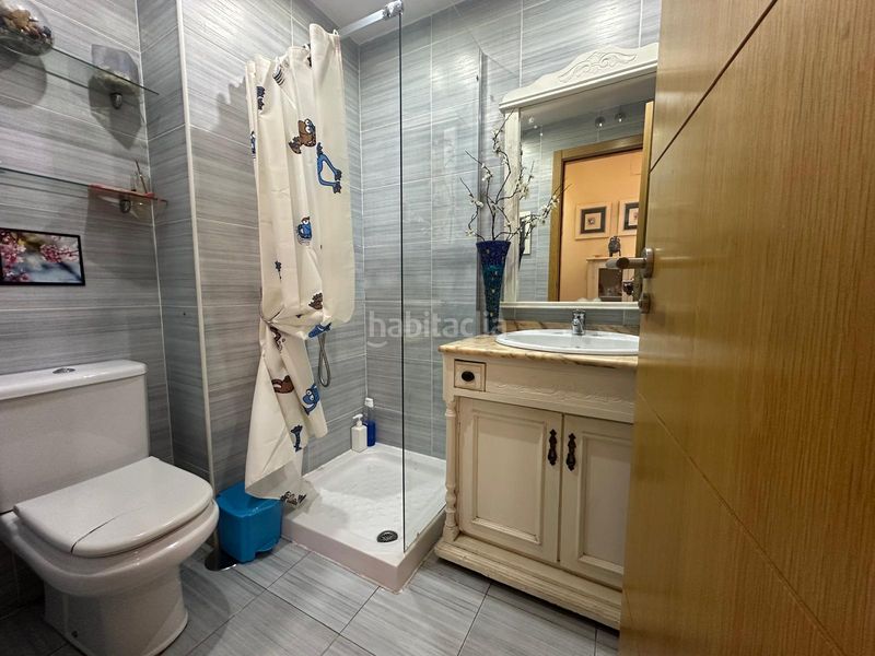 Foto d6909592-98d5-44ac-8e86-04c10878e46c. Xalet amb xemeneia calefacció aparcament piscina a Arroyomolinos