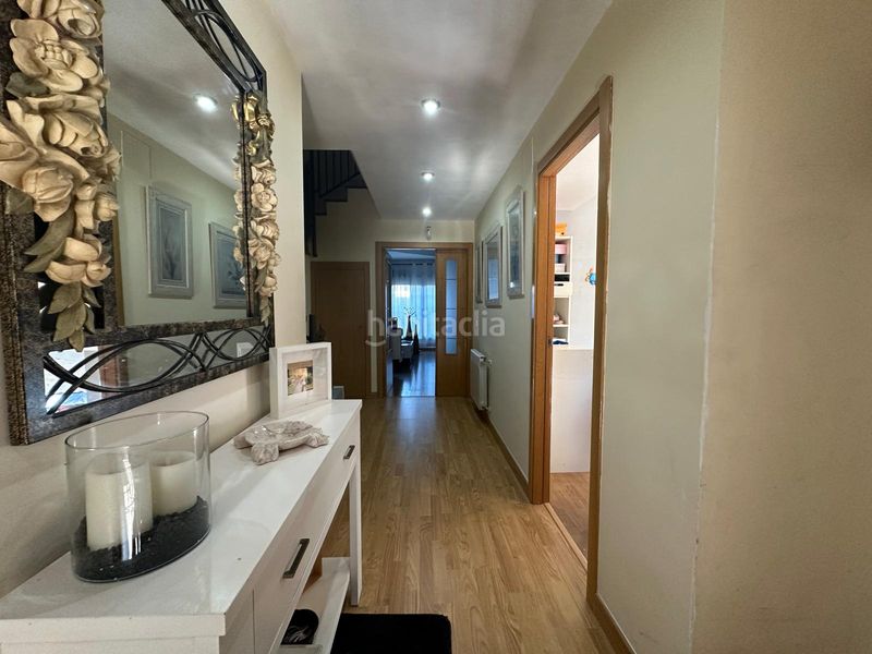 Foto d6bdc299-da85-42ff-b14a-52daa13b8736. Xalet amb xemeneia calefacció aparcament piscina a Arroyomolinos