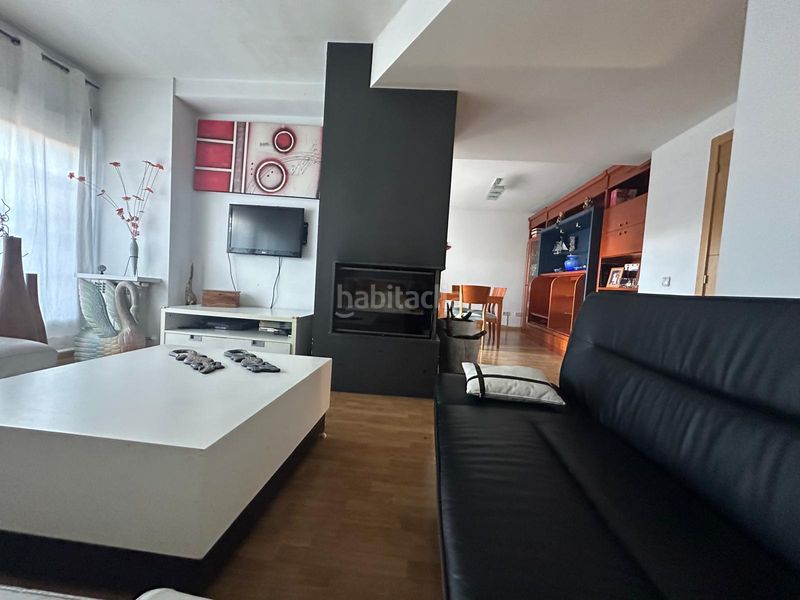 Foto e82d4dee-d779-4d86-a4bf-fa164f3afbc5. Xalet amb xemeneia calefacció aparcament piscina a Arroyomolinos