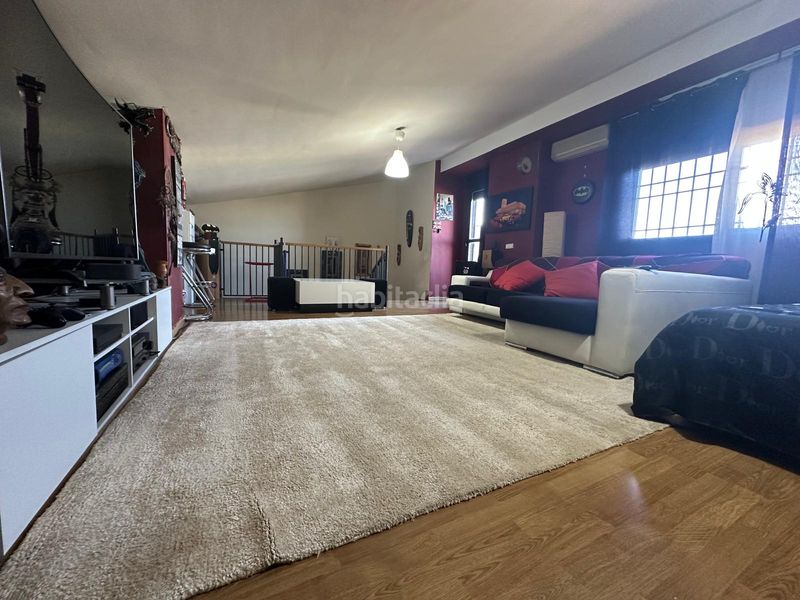 Foto eb341330-8c0a-407a-91ab-5995bc6f0a13. Xalet amb xemeneia calefacció aparcament piscina a Arroyomolinos