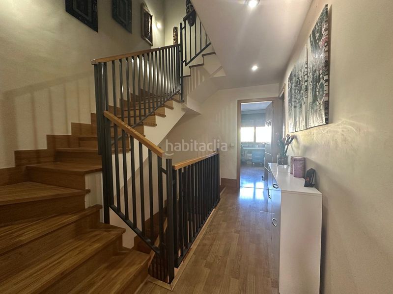 Foto ec404b09-11d6-444e-91b7-c91ab4bde3ef. Xalet amb xemeneia calefacció aparcament piscina a Arroyomolinos