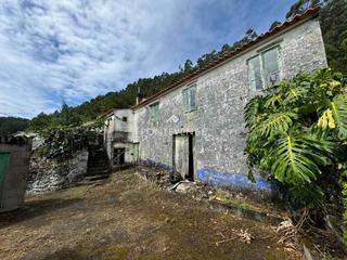 Casa  Moledo-ardan. Casa de piedra al lado de la playa de loira