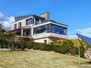 Chalet à Cruceiro (o)-lerez 41. Chaletcasa con terreno y piscina en pontevedra