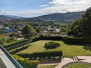 Xalet a Cruceiro (o)-lerez 41. Chaletcasa con terreno y piscina en pontevedra