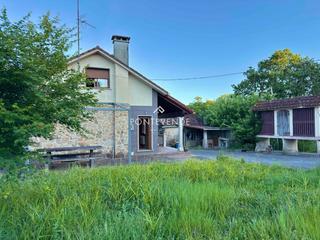 Xalet  Lugar pio. Chalet moderno con una segunda casa a 10 minutos de pontevedra