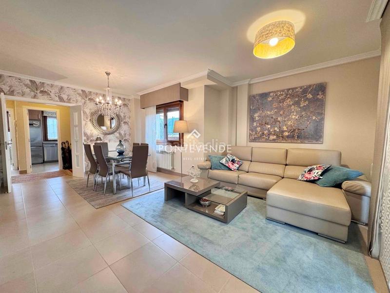 Foto 15c4ee28-6545-49e7-a8a1-c7378daedb51. Semi detached house with heating parking pool in Sanxenxo pueblo Sanxenxo