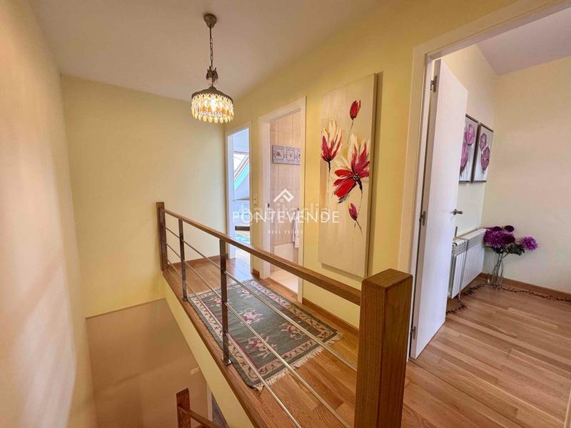 Foto 3dcb4fa0-401e-429d-93d2-4b7fc0c9c235. Semi detached house with heating parking pool in Sanxenxo pueblo Sanxenxo