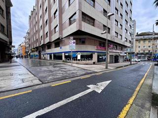 Lloguer Local Comercial  Sagasta. Local comercial en esquina en el centro de pontevedra