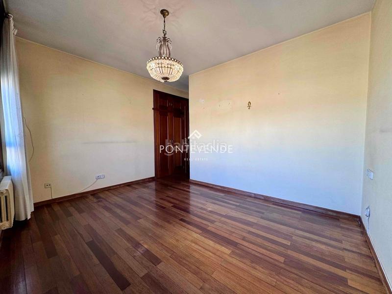 Foto a4f8212f-3d65-4d23-b1ca-472c0bca3a07. Etagenwohnung mit heizung parking in Zona de Plaza de Barcelos Pontevedra