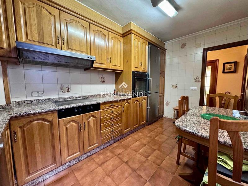 Foto f0920c57-f5a6-4c25-91dc-1ba851c76a4c. Etagenwohnung mit heizung parking in Zona de Plaza de Barcelos Pontevedra