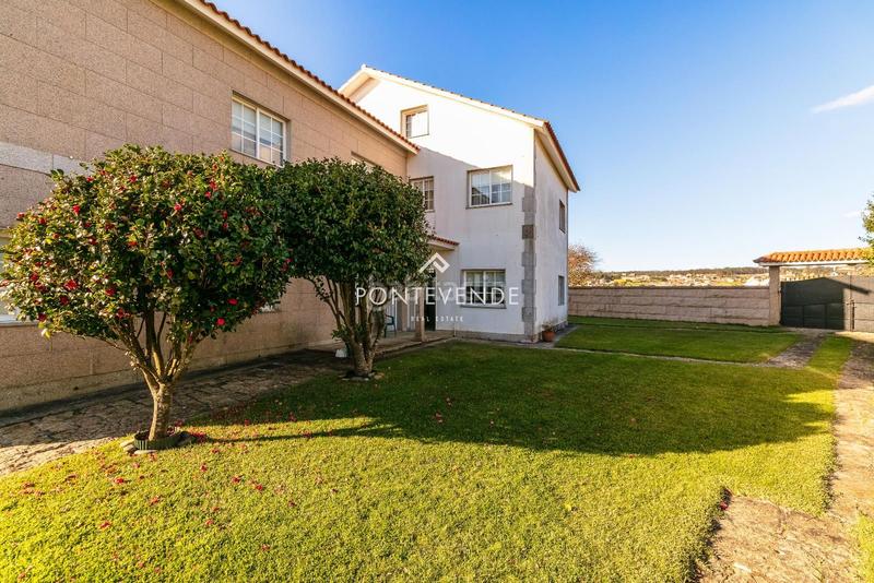 Foto 531a14fe-248d-44ca-9640-ccb06148a581. Chalet mit heizung in Noalla Sanxenxo
