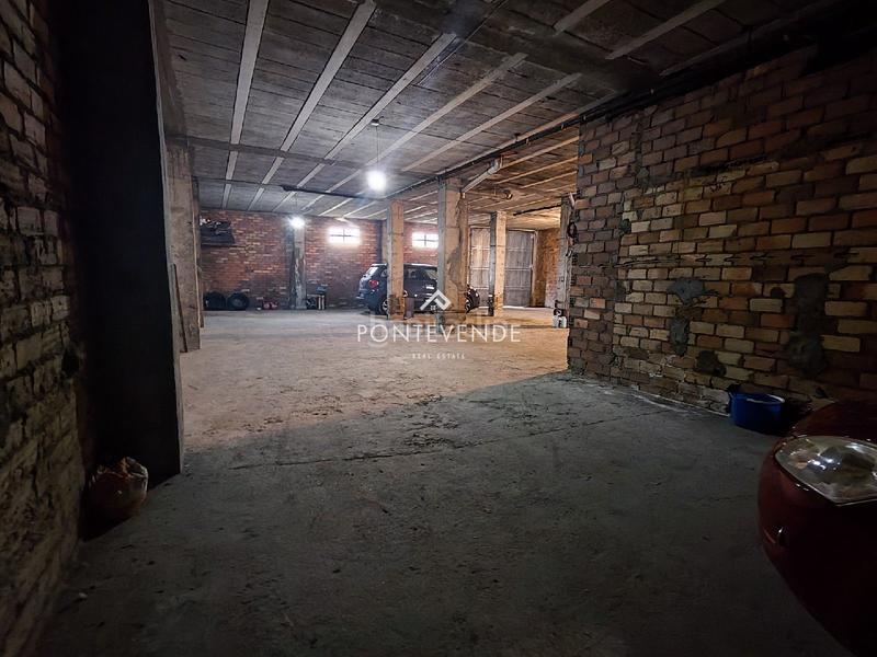 Foto c96a3ac8-3777-43a1-bad8-bb9aa9c68839. Locale commerciale in Bueu