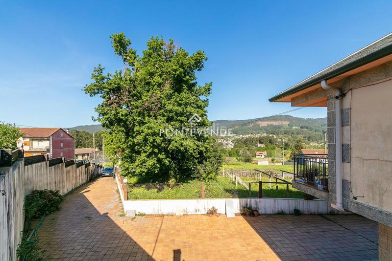 Foto 0b68d913-1725-4789-a637-eb16bb6b2253. Maison avec parking dans Poio