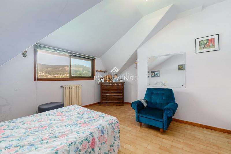 Foto 2e67f18a-6a51-4ea9-b77f-076f123f8a11. Maison avec parking dans Poio