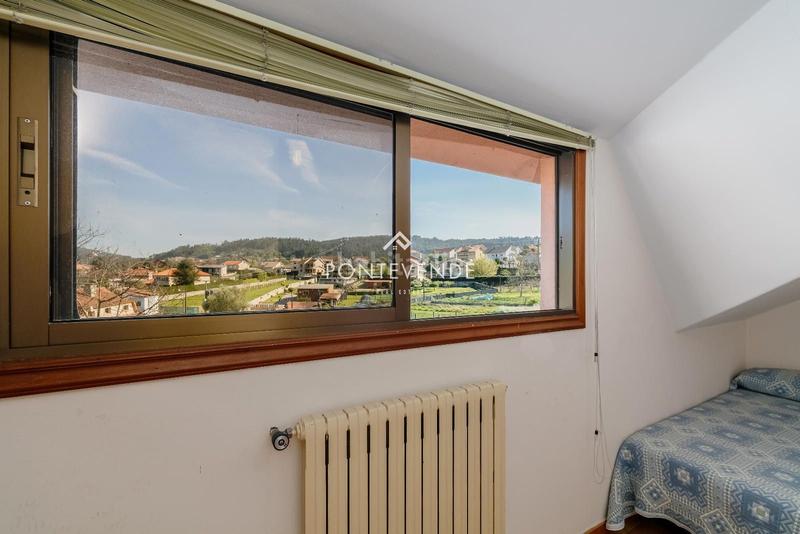 Foto 3be2b059-1683-4009-9968-0f36a80d74ed. Maison avec parking dans Poio