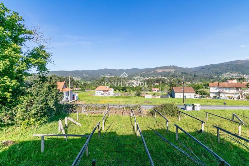 Foto 4aded578-d8aa-4395-9aac-9a1409a72c80. Maison avec parking dans Poio