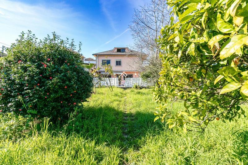 Foto 6bb6fe95-9c8c-4c22-b137-029d8b171ea2. Maison avec parking dans Poio