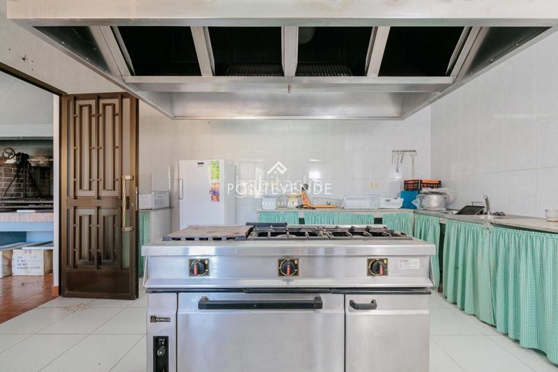 Foto 8507518d-5675-4343-9570-6ba1c1fa7a97. Maison avec parking dans Poio