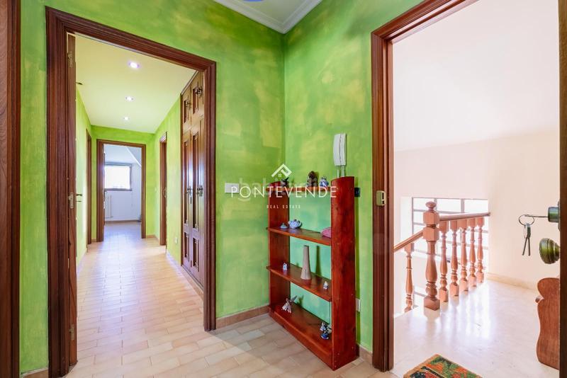 Foto a9d84497-cb71-436c-a49c-29cbc50ee695. Maison avec parking dans Poio